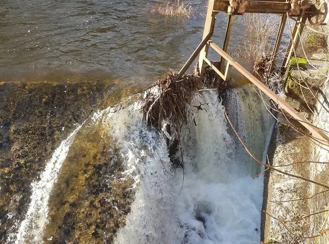 Rur Ξενοδοχείο Μονσάου